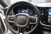 Volvo XC60 B4 B R-Design