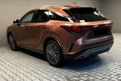 Lexus RX 350h Omotenashi