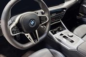 BMW Seria 3 330e M Sport