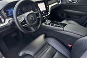 Volvo V60 T6 AWD Plug-In Hybrid Plus Dark