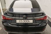 Lexus ES 300h Business Edition 2.5 E-CVT