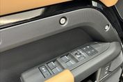 Land Rover Defender 110 3.0 D250 X-Dynamic HSE