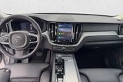 Volvo XC60 B5 B AWD Plus Dark aut