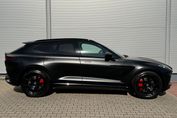 Aston Martin DBX V8