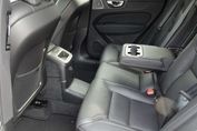 Volvo XC60 T6 Plug-In Hybrid AWD Ultra Dark