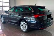 Skoda Octavia Selection 1.5 TSI mHEV DSG