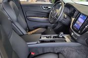 Volvo XC60 B5 B AWD Plus Dark