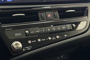 Lexus ES 300h Business Edition