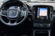 Volvo XC40 T3 Momentum Pro