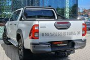 Toyota HiLux 2.8 d-4D Mhev Double Cab Invincible 4X4