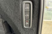Volvo XC90 T8 AWD Plug-In Hybrid Ultra Black Edition 7os