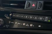 Lexus ES 300h Business Edition