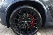 BMW X5 M50i