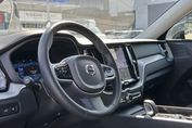 Volvo XC60 T8 Plug-in Hybrid AWD Ultimate Dark
