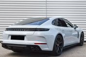 Porsche Panamera 4