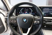 BMW Seria 3 318i aut