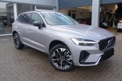 Volvo XC60 B5 B AWD Ultra Dark