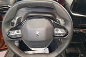 Peugeot 2008 Style 1.2 PureTech EAT8