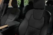 Volvo XC60 B5 AWD Plus Dark