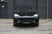 Porsche Cayenne Coupe E-Hybrid Black Edition