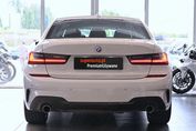 BMW Seria 3 318i M Sport aut