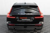 Volvo V60 B4 D R-Design