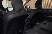 Volvo XC60 B5 AWD Plus Dark