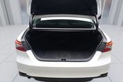 Toyota Camry 2.5 Hybrid Prestige