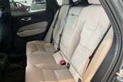 Volvo XC60 B5 B AWD Plus Dark