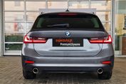BMW Seria 3 320i Sport Line aut