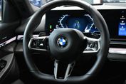 BMW Seria 5 520i mHEV aut
