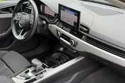 Audi A4 Avant 35 TFSI S Line