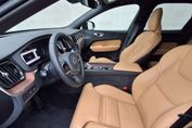 Volvo XC60 T6 AWD Ultra Dark