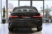 BMW Seria 3 330i xDrive M Sport
