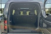 Land Rover Defender 110 3.0 D250 X-Dynamic HSE