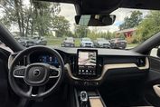 Volvo XC60 B5 B AWD Plus Dark