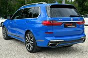 BMW X7 M50i