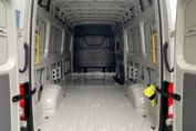Volkswagen Crafter L4H3 AT8