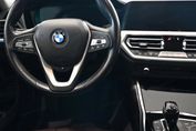 BMW Seria 3 320d xDrive Luxury Line aut