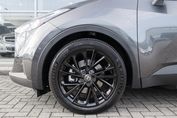 Toyota C-HR GR Sport 2.0 Hybrid Dynamic Force Plug-in