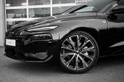 Audi A6 E-tron quattro Avant S line