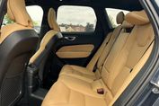 Volvo XC60 T8 Plug-In Hybrid AWD Plus Dark