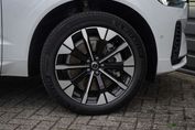 Volvo XC60 B5 AWD Ultra Dark