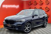 BMW X5 M50i