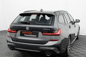BMW Seria 3 330e xDrive M Sport sport-aut