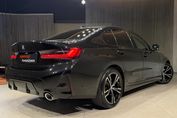 BMW Seria 3 320d xDrive mHEV M Sport aut
