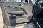 Volvo XC60 B4 B Plus Dark