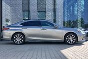 Lexus ES 300h Business Edition
