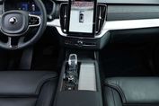 Volvo XC90 T8 AWD Plug-In Hybrid Ultra Black Edition 7os