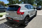 Volvo XC40 B3 Plus Dark